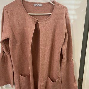Huixeie Women's cardigan sweater.  hook & eye neck closure  size XL.  Pink